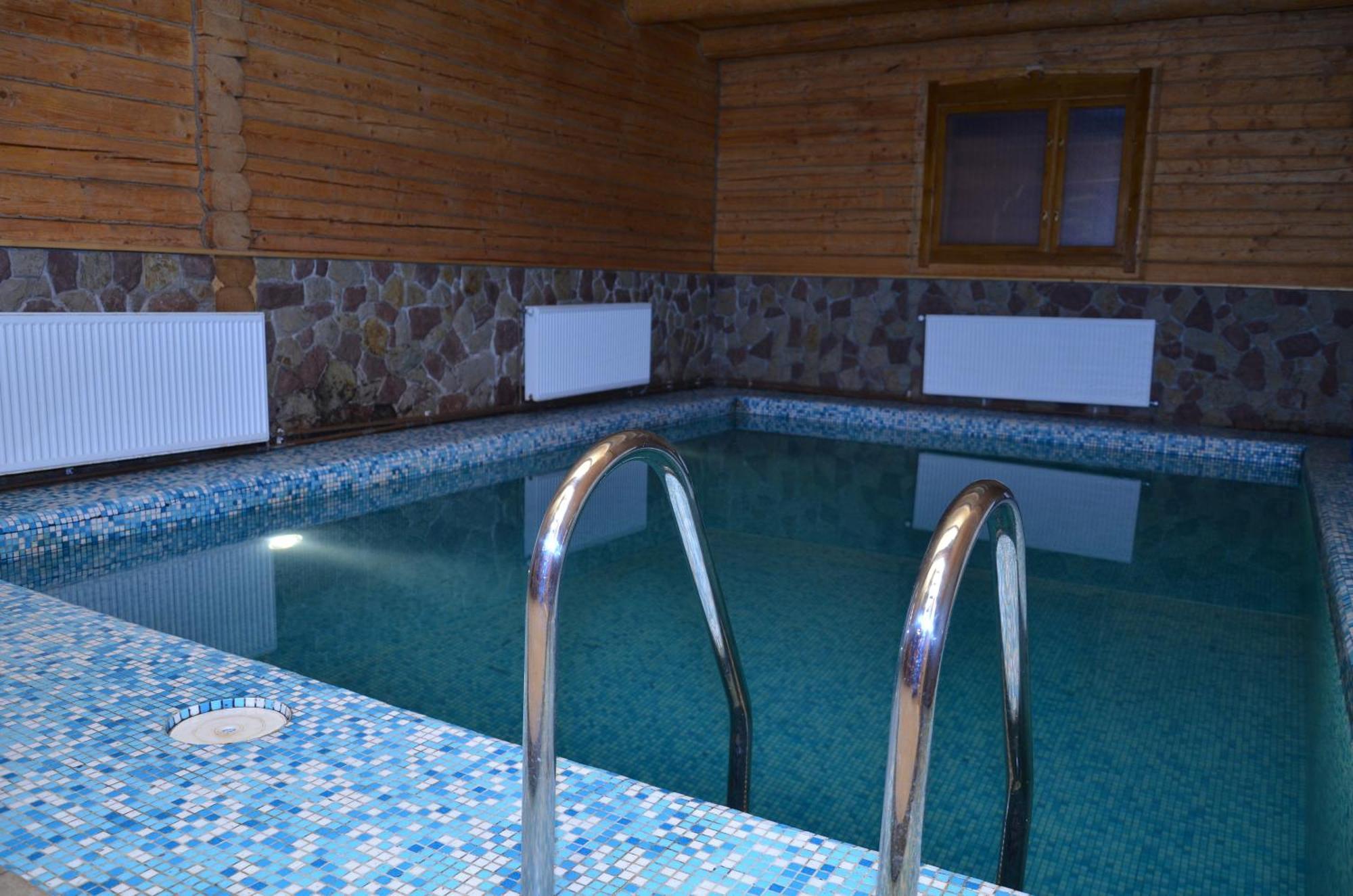 Chateau Royal Hotel Berezovka  외부 사진